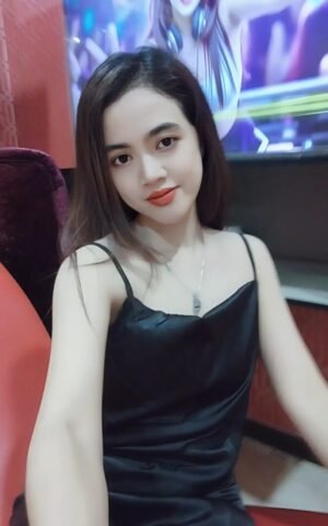 Alternative view of Elina