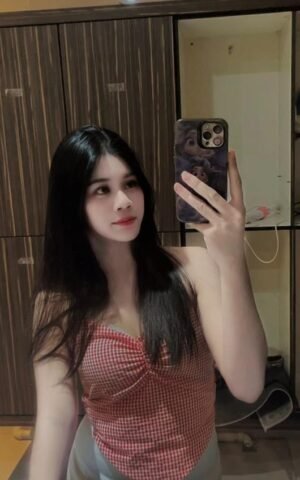 Alternative view of Somi
