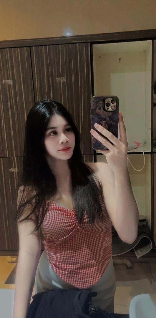 Somi - Image 2