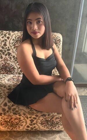 Alternative view of Naila