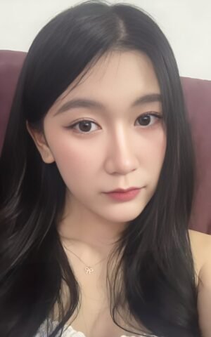 Alternative view of Yuki